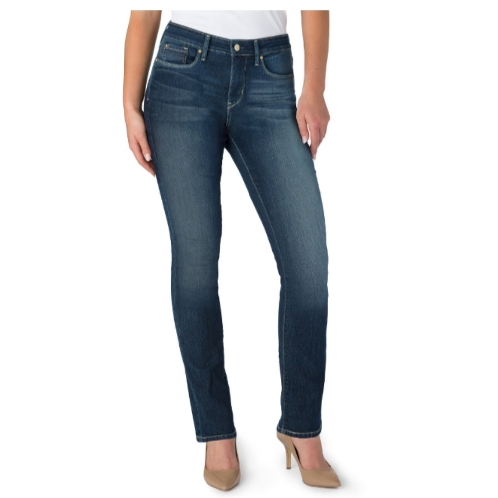 Signature by Levi Strauss & Co. Gold Label Women Totally Shaping Midrise Bootcut